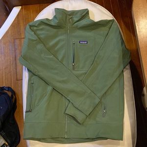 Mens Patagonia jacket/shell with lining